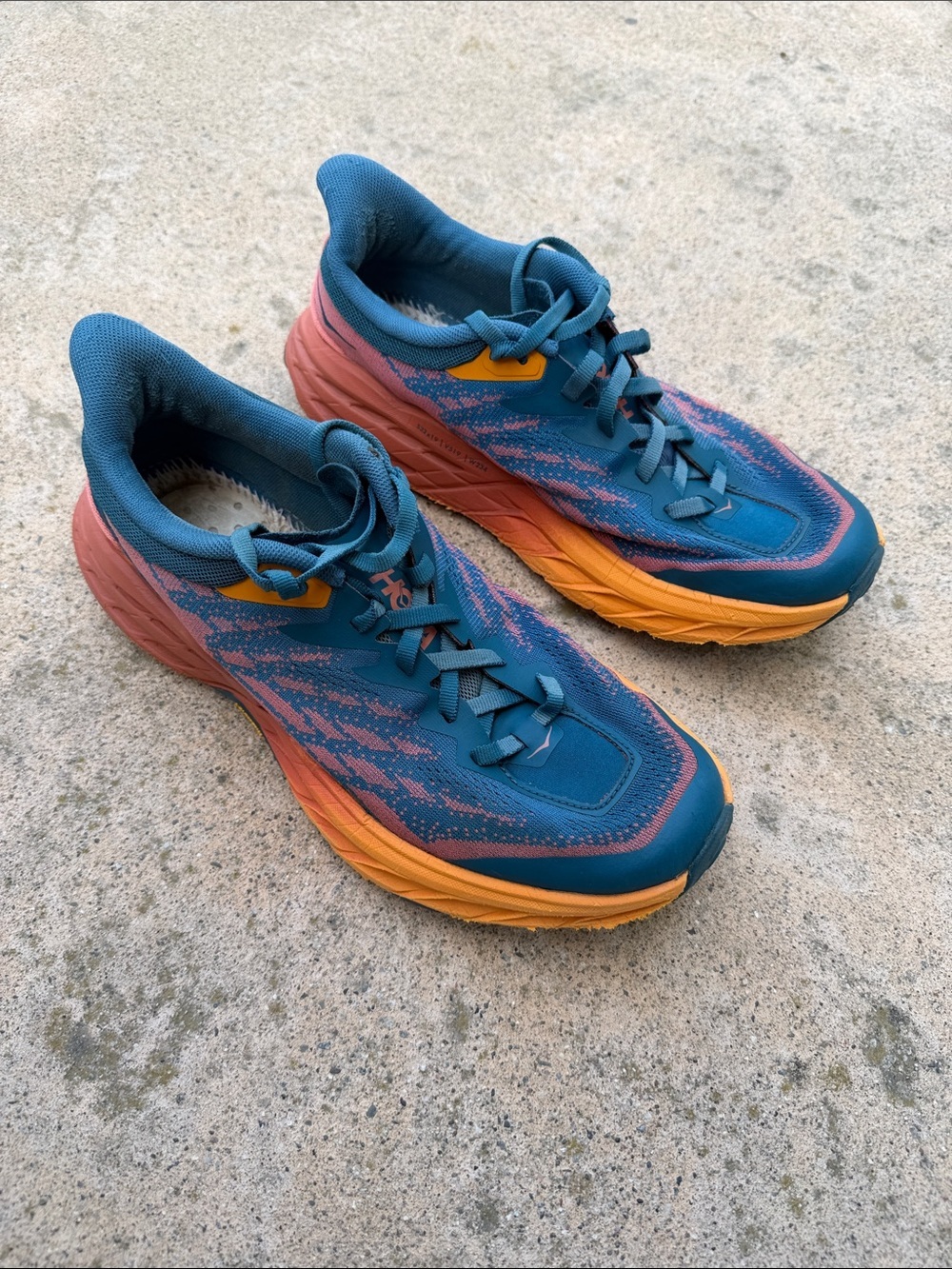 HOKA ONE ONE Speedgoat 5 Vibram Trail Running Shoe Blue/Orange Size 8.5